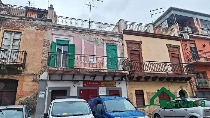 Casa trilocale in vendita in Via Comunale Santo, Messina