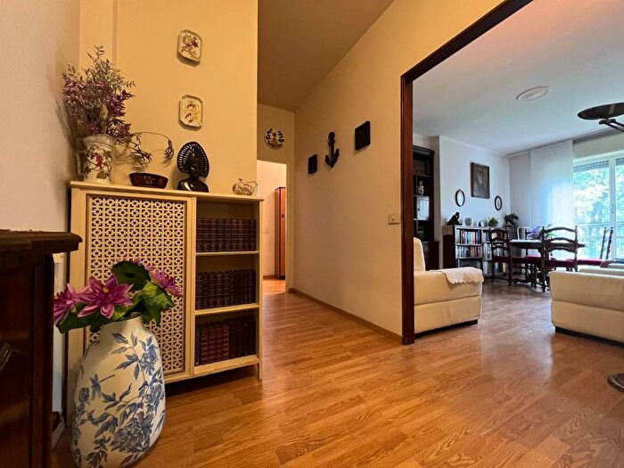 Appartamento trilocale in affitto in Via Abelardo Pecorini, Quartiere Forlanini, Milano