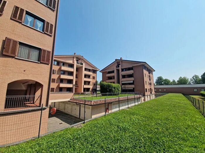 Appartamento bilocale in vendita in Via Padova, Legnano