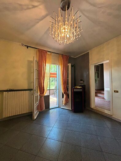 Appartamento con 5 locali in vendita in Fornovo Di Taro