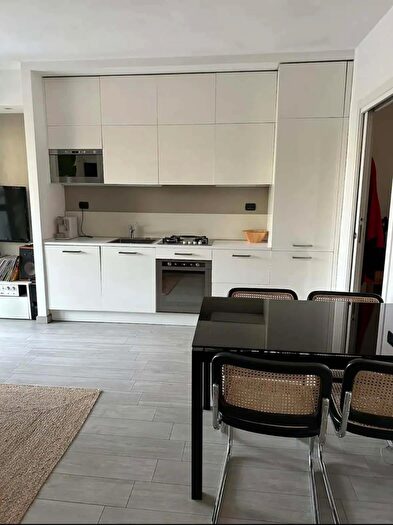 Appartamento in affitto in Via Sicilia, Rho