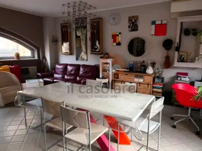 Appartamento trilocale in vendita in Piazza degli Avveduti, Fano