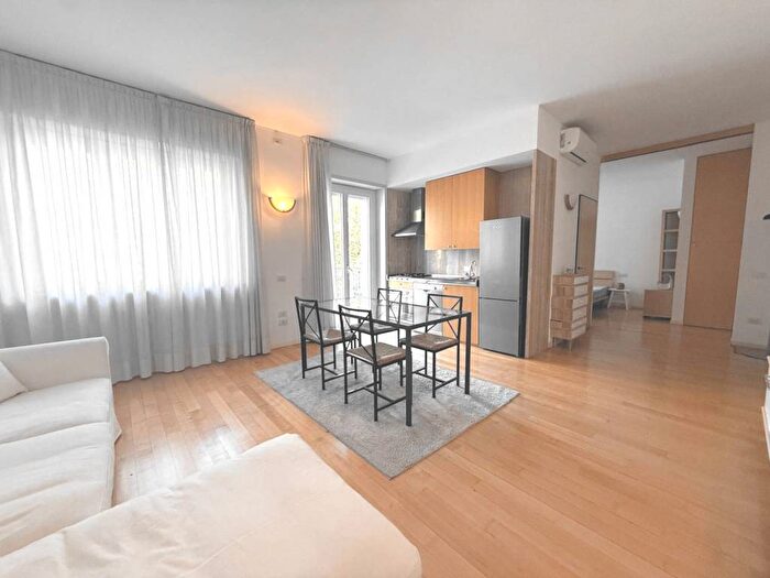 Appartamento bilocale in affitto in Via Antonello da Messina, Gambara, Milano