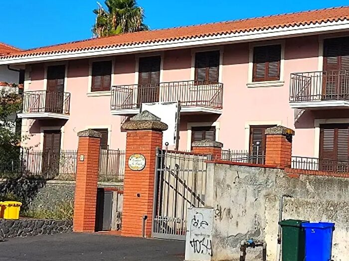 Casa con 5 locali in vendita in Via Macello, San Gregorio Di Catania