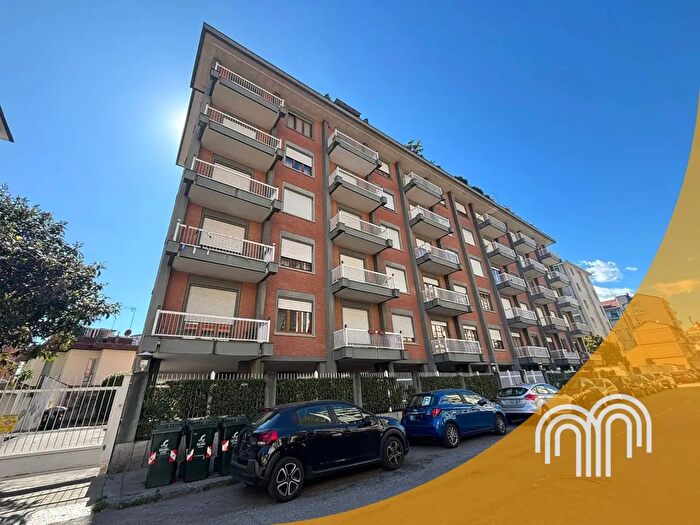 Appartamento trilocale in vendita in Corso Filippo Brunelleschi, Torino