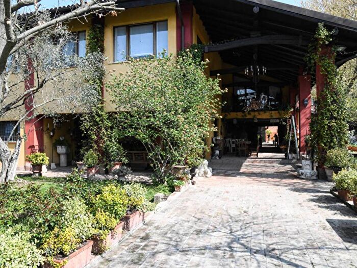 Casa con 6 locali in affitto in Via Castiglia, San Lazzaro, San Lazzaro di Savena