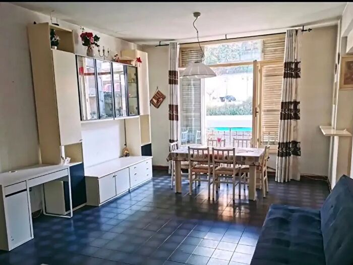 Appartamento con 5 locali in vendita in Via Elpidiense Nord, Montegranaro