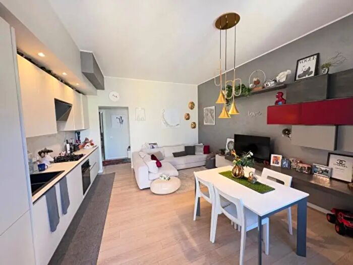 Appartamento trilocale in vendita in Milano