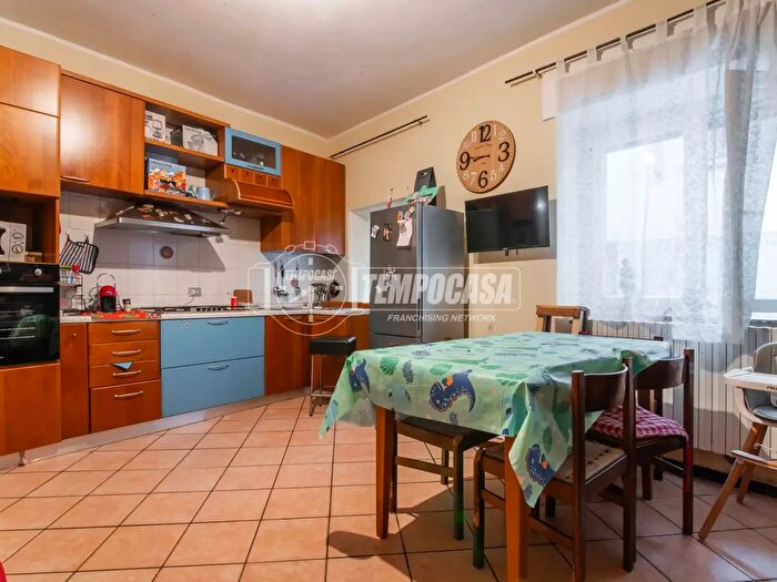 Appartamento trilocale in vendita in Via XX Settembre, Guanzate