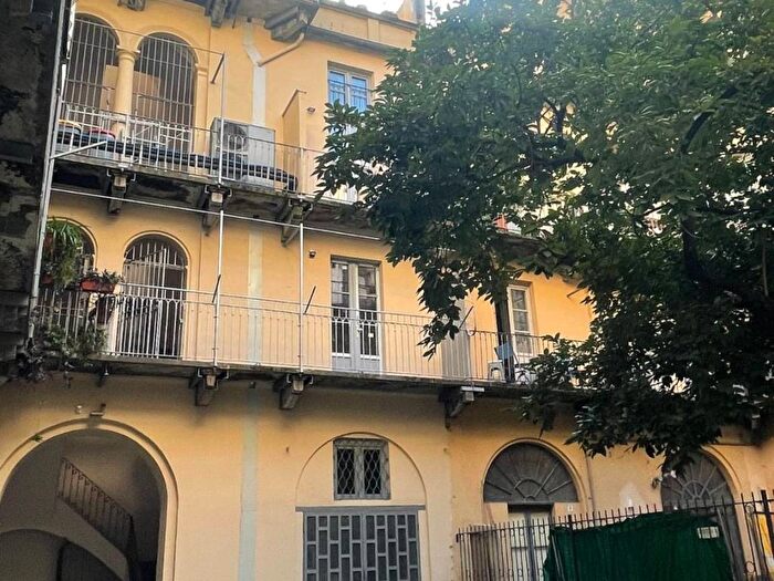 Appartamento bilocale in affitto in Via SantAnselmo, San Salvario Baretti, Torino