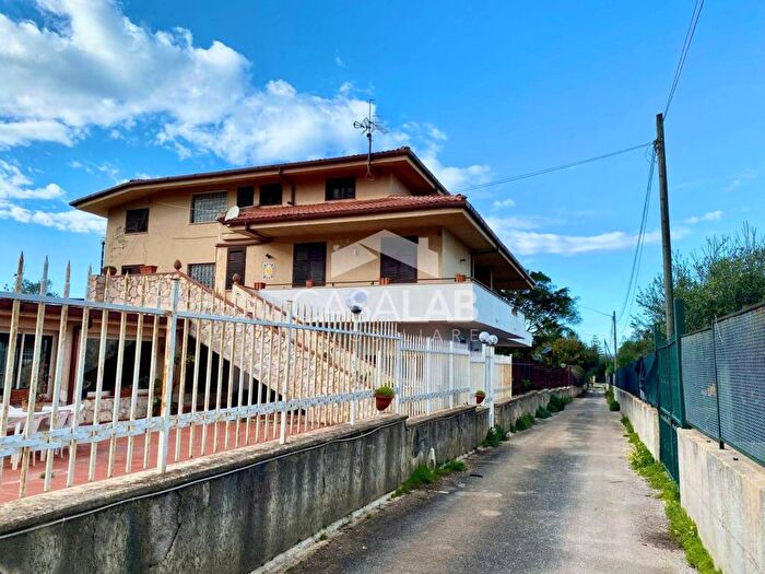 Appartamento trilocale in affitto in Via Ferdinando Magellano, Milioti, Carini