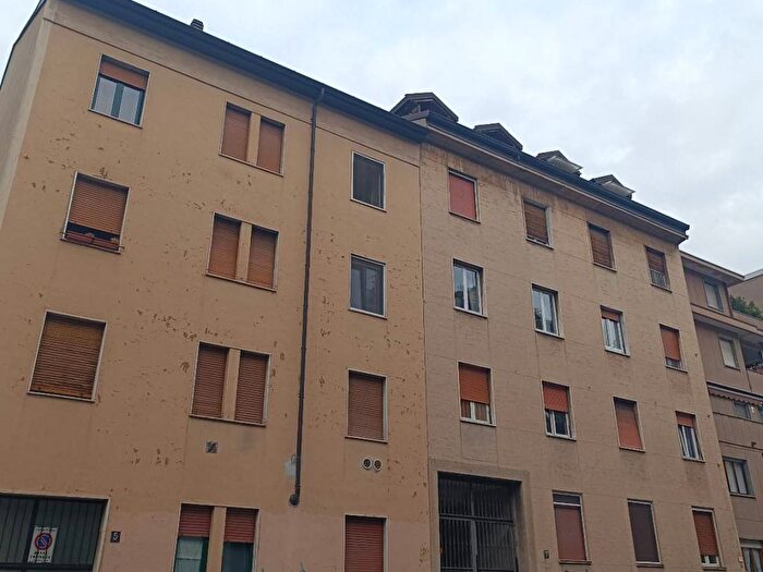 Appartamento monolocale in affitto in Via Maniago, Quartiere Feltre, Milano