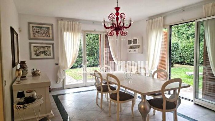 Casa con 6 locali in vendita in Via del Gelsomino, Campi Bisenzio