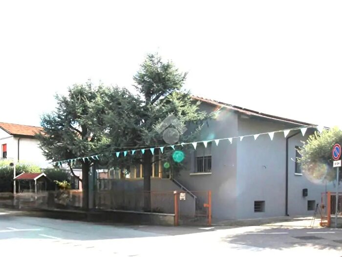 Casa trilocale in vendita in Via Cervese, Cesena