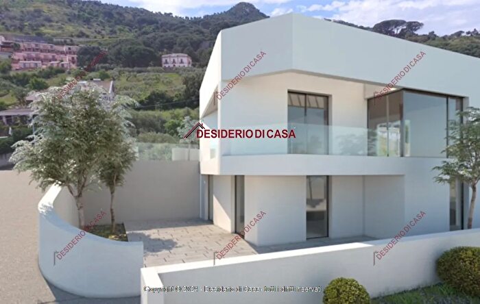 Appartamento trilocale in vendita in Via delle Ginestre Cefalù Pa Italia, Cefalu