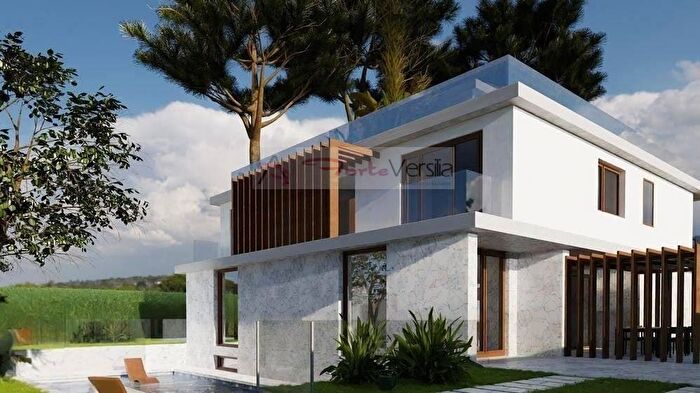 Casa con 5 locali in vendita in Via Carlo Collodi, Camaiore