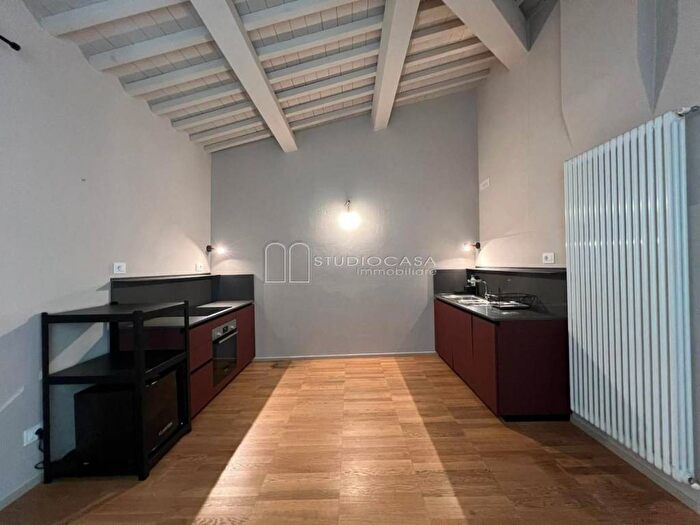 Appartamento trilocale in affitto in San Francesco, Pisa
