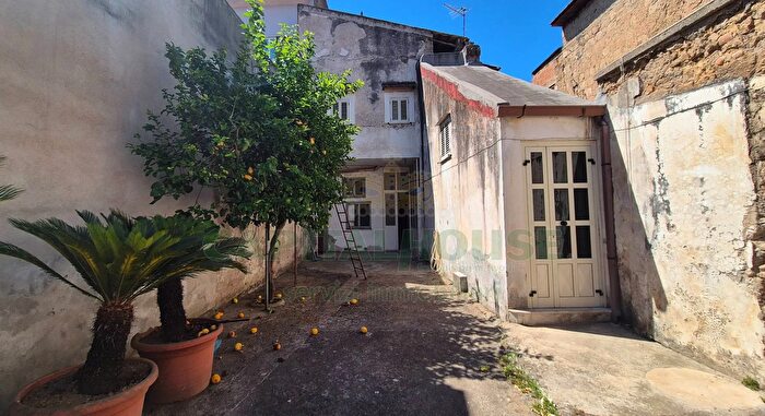 Casa trilocale in vendita in Recale