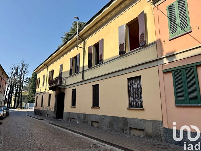 Casa con 15 locali in vendita in Via Giuseppe Garibaldi, Codogno