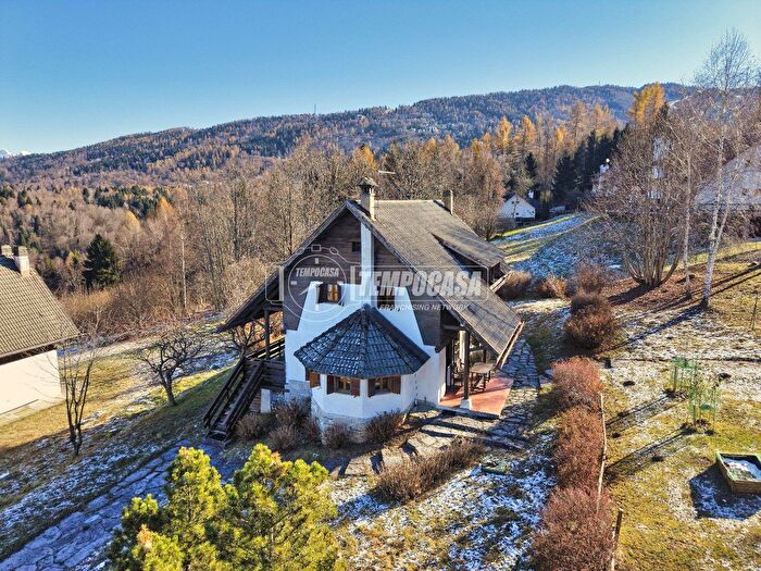 Casa con 6 locali in vendita in Via Alpe in Fiore, Belluno