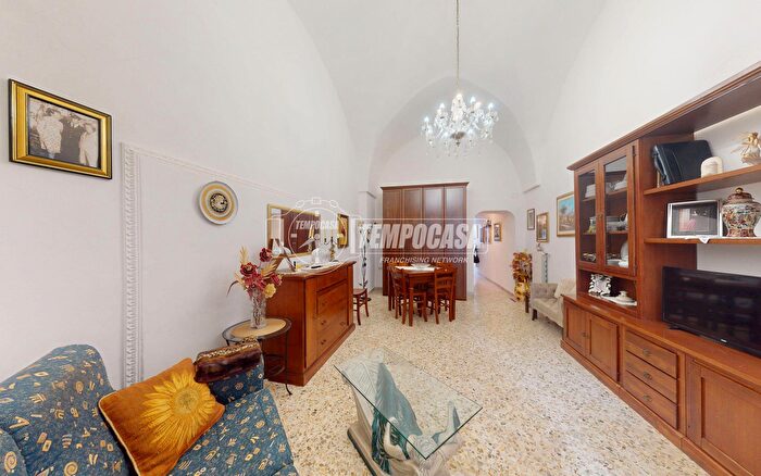 Casa trilocale in vendita in Via Vincenzo Cepolla, San Cesario Di Lecce