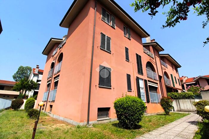 Appartamento trilocale in vendita in Via Leonardo da Vinci, Sedriano