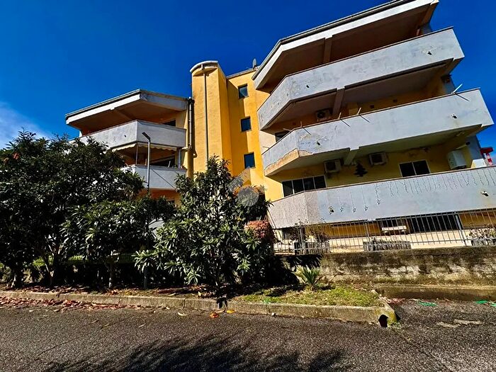 Appartamento quadrilocale in vendita in Via Vespasiano Gonzaga, Rende