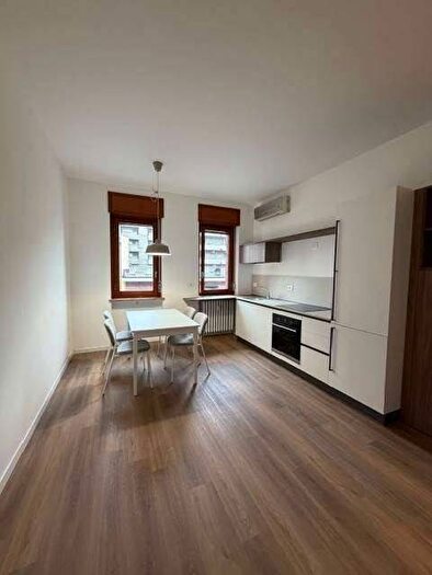 Appartamento trilocale in affitto in VIA VITTORIO VENETO, Centro, Varese