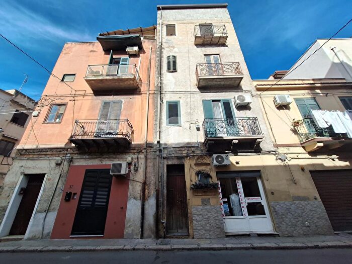 Appartamento bilocale in vendita in Via Villagrazia, Palermo