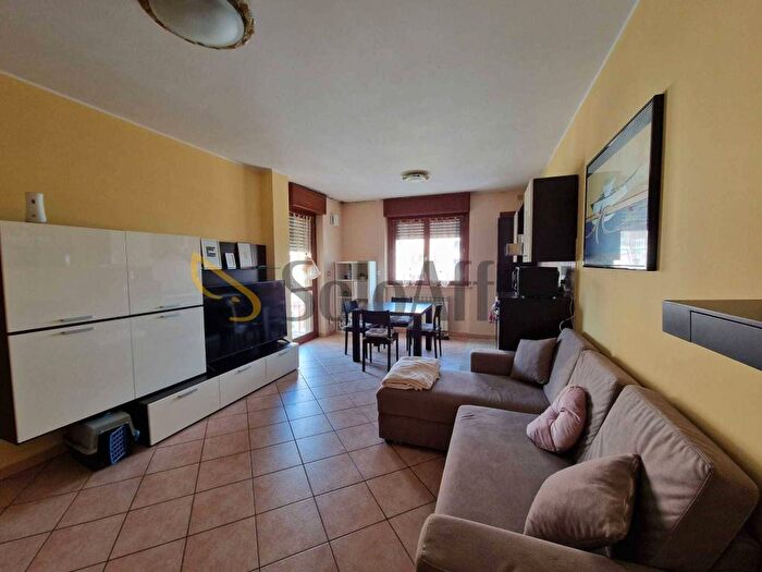 Appartamento bilocale in affitto in Via Giotto, Centro, Leinì