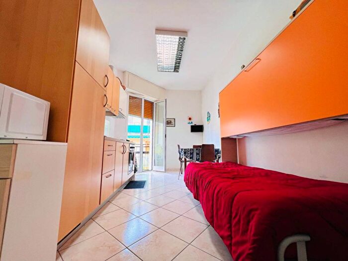 Appartamento bilocale in affitto in Via Pisa, Centro, Loano