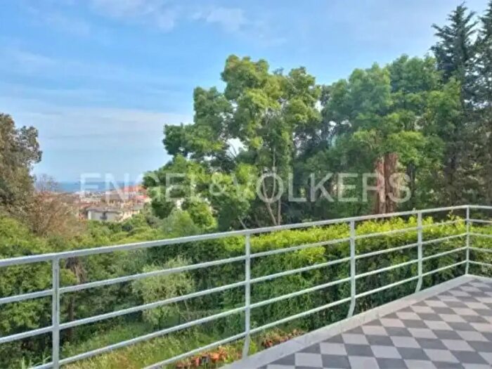 Appartamento con 6 locali in vendita in Corso Nicolò Cuneo, Santa Margherita Ligure
