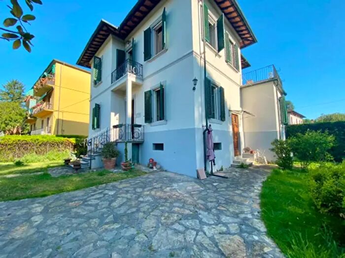 Case in Vendita e in Affitto - 3