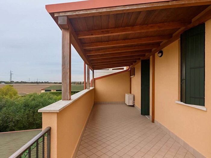 Appartamento bilocale in affitto in Via Gramicia, Pontelagoscuro, Ferrara