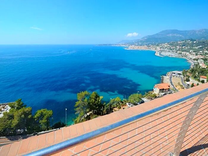 Appartamento con 5 locali in vendita in Ventimiglia