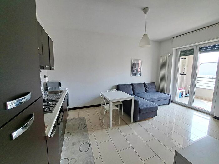 Appartamento bilocale in affitto in Milano MM Villa San Giovanni Via Soffredini, Milano