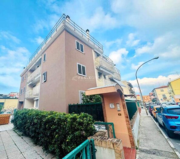 Appartamento con 7 locali in vendita in Via Edmondo De Amicis, San Benedetto Del Tronto