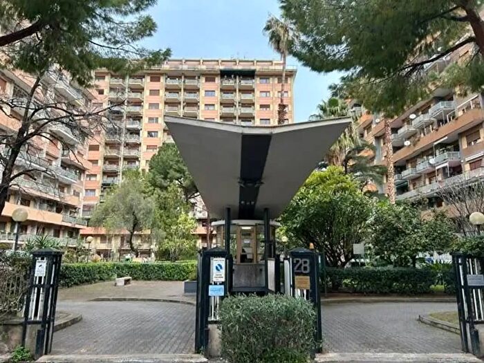 Appartamento con 5 locali in vendita in Via Tramontana, Palermo