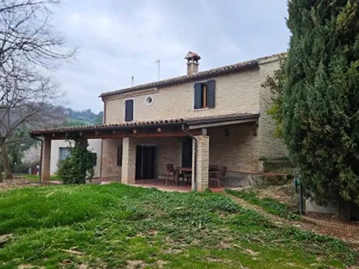 Casa con 6 locali in vendita in Strada Nazionale Flaminia e, Fano
