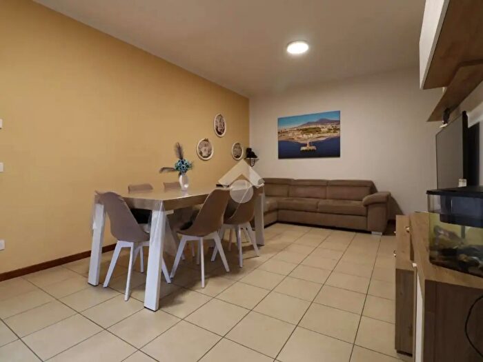 Appartamento trilocale in vendita in Via Verona, Mantova