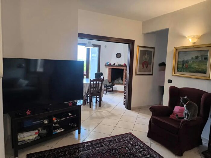 Casa con 5 locali in vendita in Via Benito Pagliara, Lequile