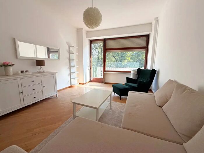 Appartamento con 7 locali in vendita in Piazza Adriano, Torino