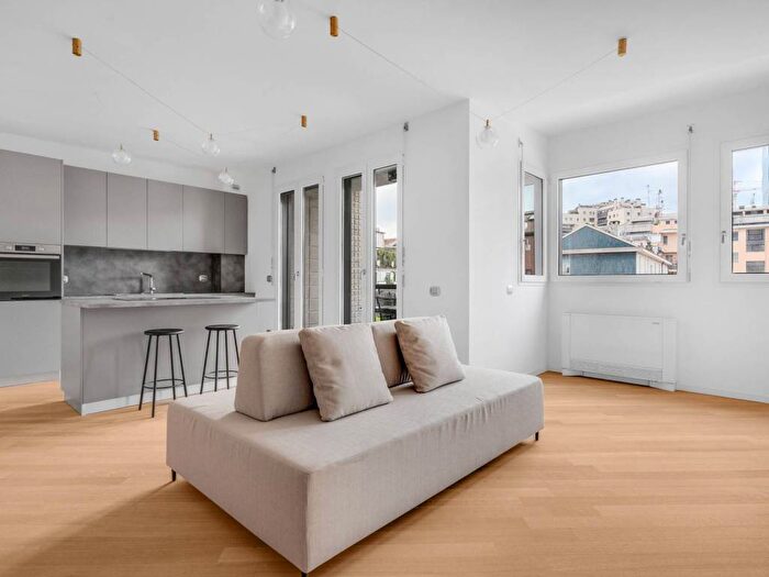 Appartamento trilocale in affitto in Via Francesco Filelfo, Sempione, Milano