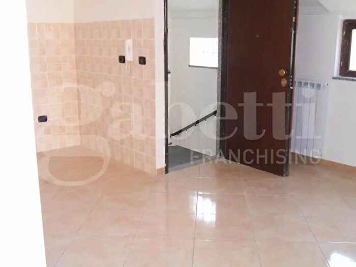 Casa bilocale in vendita in Via Solimena, Nocera Inferiore