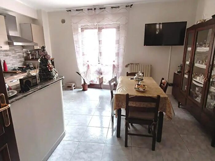 Casa con 6 locali in vendita in Via Pollino, Castrovillari