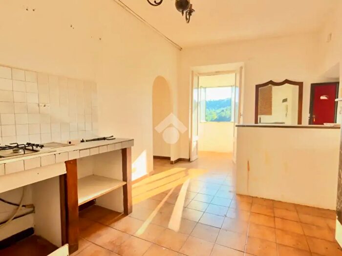 Appartamento trilocale in vendita in Via Garibaldi, Morlupo