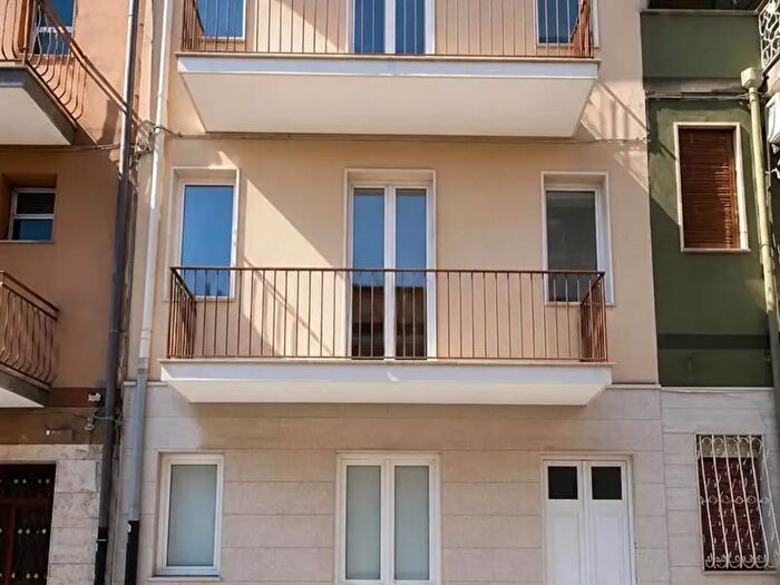 Casa con 11 locali in vendita in Via Liberta, Scordia