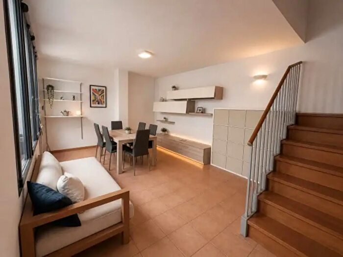 Appartamento trilocale in vendita in Via Ruggero da Parma, Parma