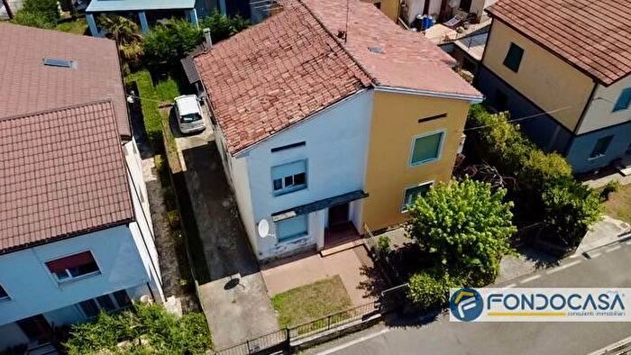 Casa con 5 locali in vendita in Palazzolo Via Costa, Palazzolo SullOglio