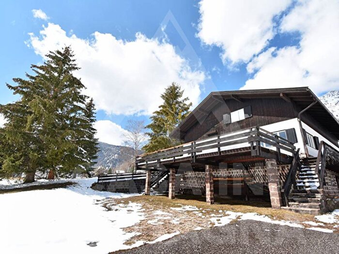 Appartamento con 6 locali in affitto in Via dei Seradòri, Bellamonte, Predazzo